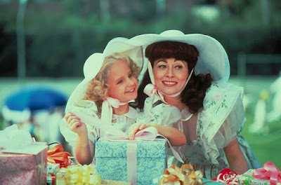 Mommie Dearest 1981 Movie Image 4