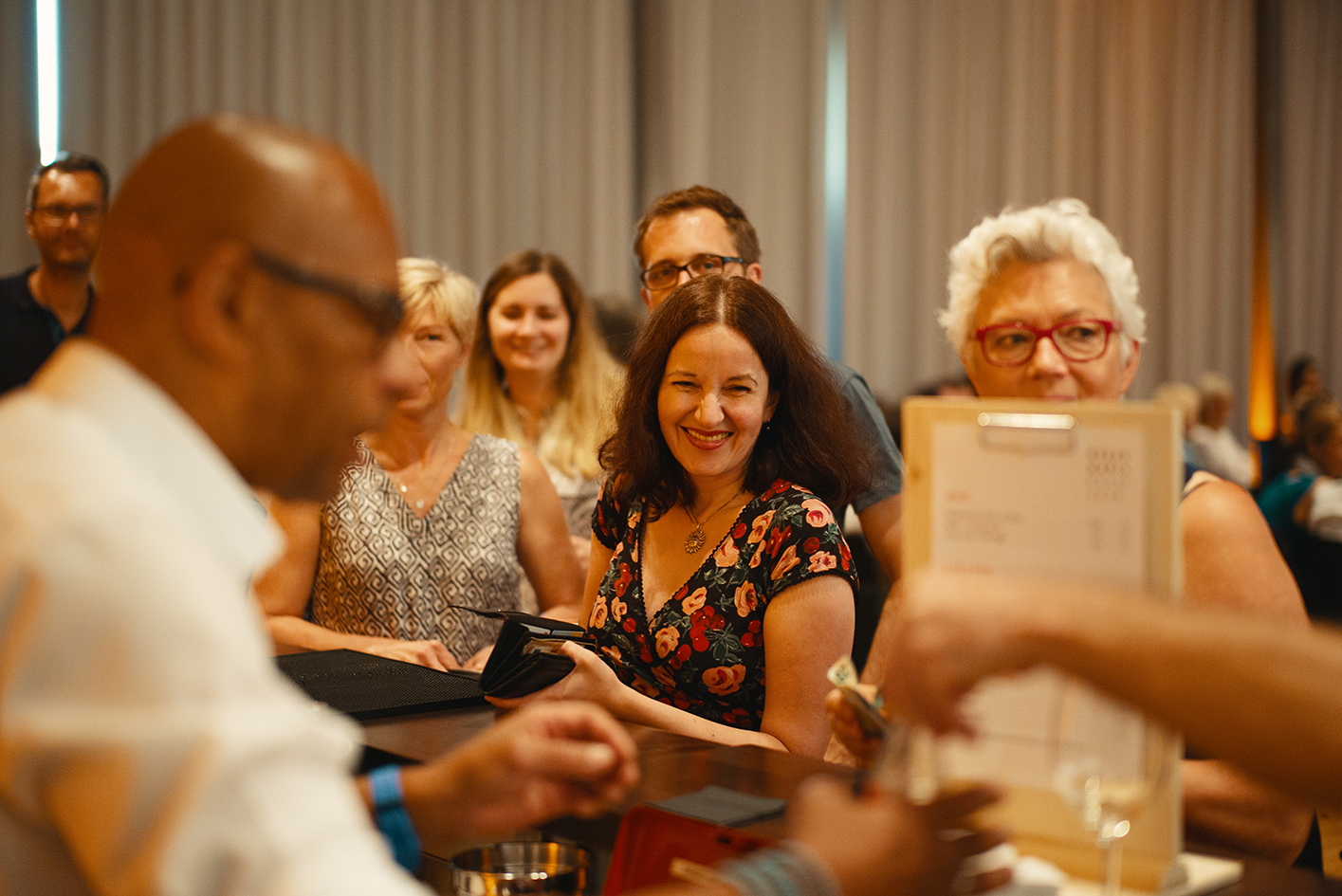 Inselreport De Auf Der Sonnenseite Gingster Buchladen Offnet Wieder