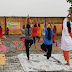 बलिया : महिलाओं को योगाभ्यास के ज़रिए बताया स्वास्थ्य नारी से सशक्त नारी बनने का रास्ता