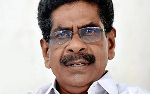  Mullappally says mystery that the accused in the gold smuggling case continue to go to the hospital for treatment, Thiruvananthapuram, News, Politics, Mullappally Ramachandran, Allegation, CPM, Kerala.
