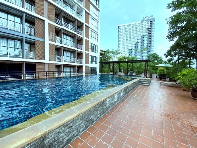 2 Bedroom Condo For Rent South Pattaya