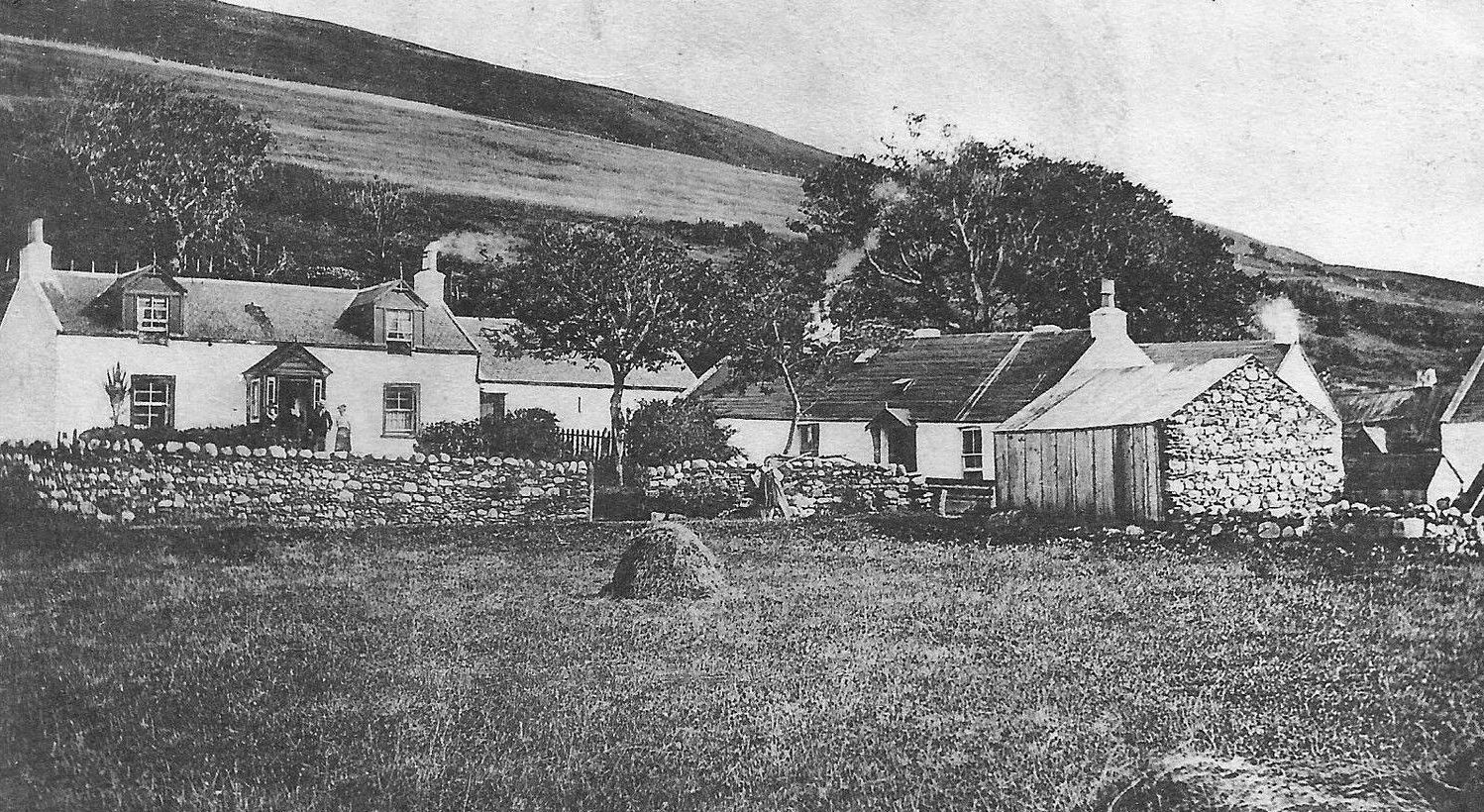 Tour Scotland Old Photograph Cottages Whitefarlane Pirnmill Scotland