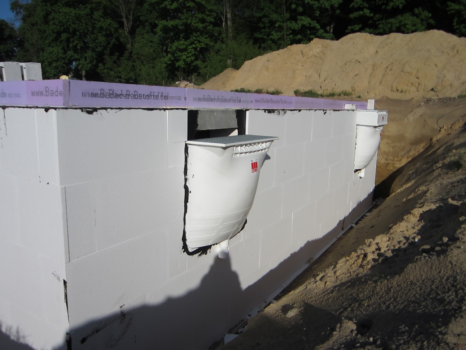 Unser Traum vom Haus : Betonierung der Kellerdecke und Anbringung der