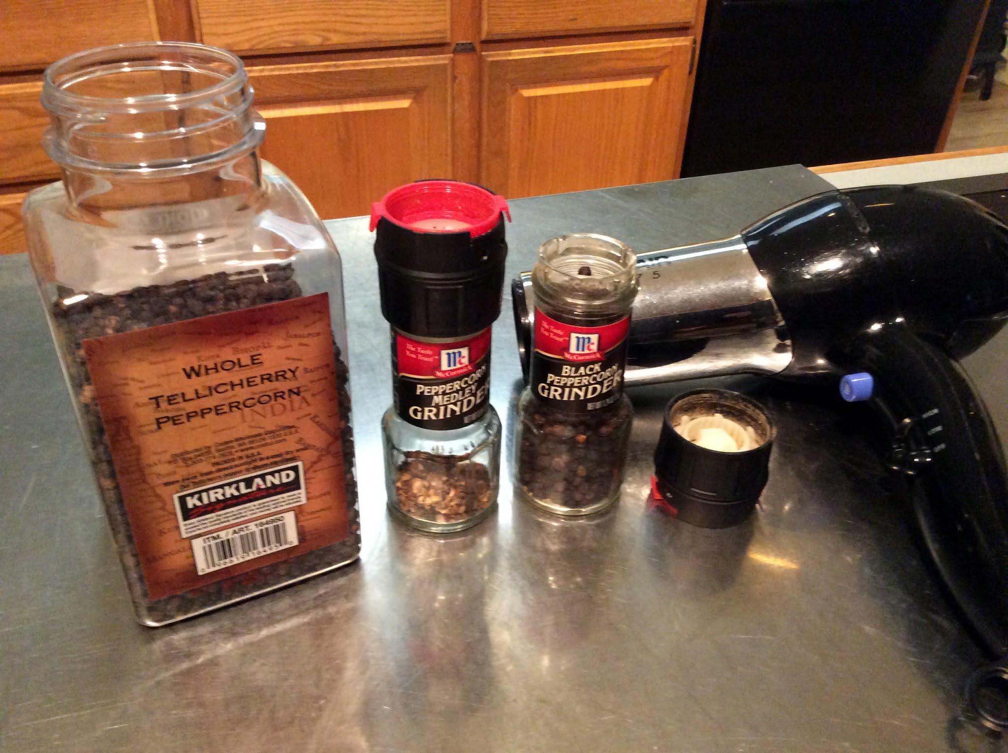 How to refill a disposable pepper or salt grinder 