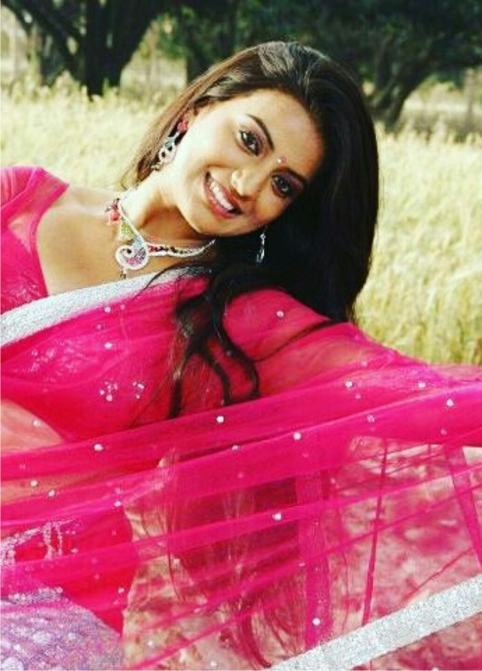 Bhojpuri Actress Akshara Singh Pics Images Photos Hd Wallpapers