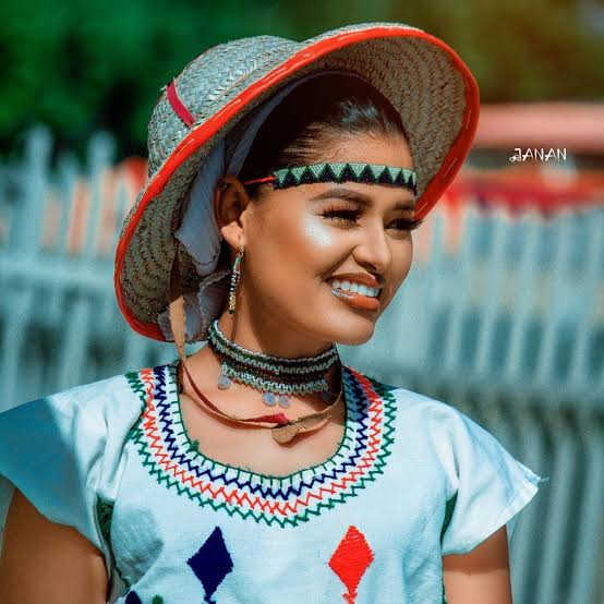 YAR FULANI CHAPTER B KARSHE BY AISHA ALIYU GARKUWA YAR FULANI CHAPTER B KARSHE BY AISHA ALIYU GARKUWA
