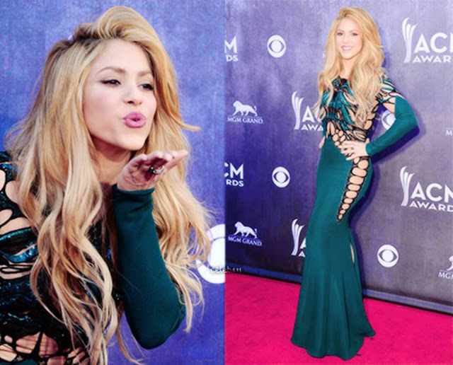 Inspírate con los vestidos más hermosos de Shakira