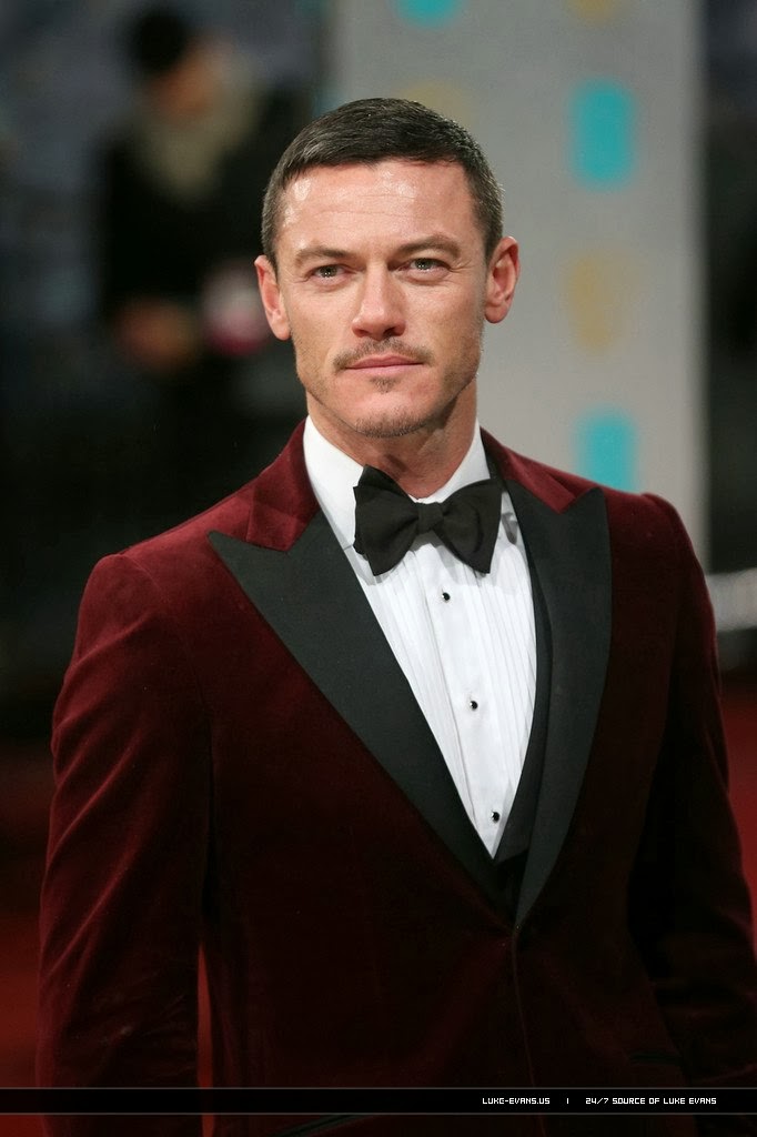 Luke Evans Fans Spain 2013 EventsBAFTA´S in london royal opera house