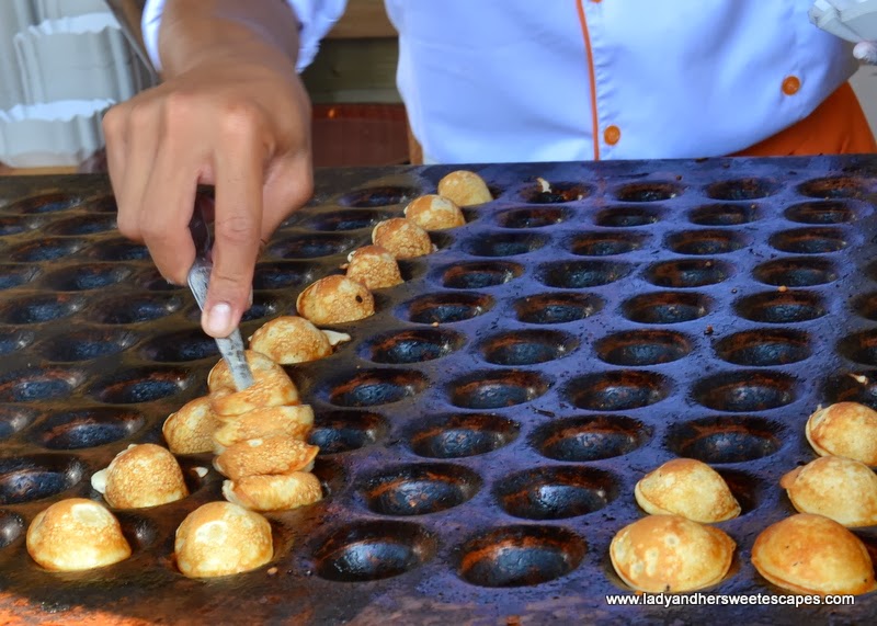 Holland House's Mini Pancakes at the Dubai Food Carnival 