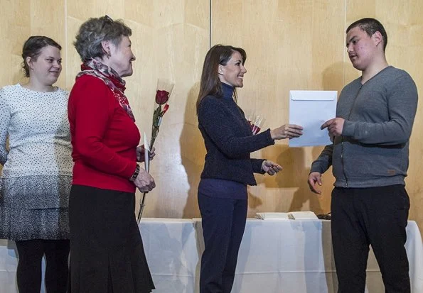 Princess Marie visited the National Museum of Greenland, and social care center. Also, the Princess delivered learning diplomas at Sermersooq in Nuuk