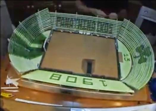 Απίστευτη χειροτεχνία με Λεωφόρο! (vid)