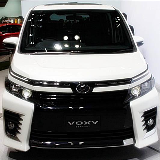 2018 Toyota Launches Redesigned Voxy And Noah Toyota Reales