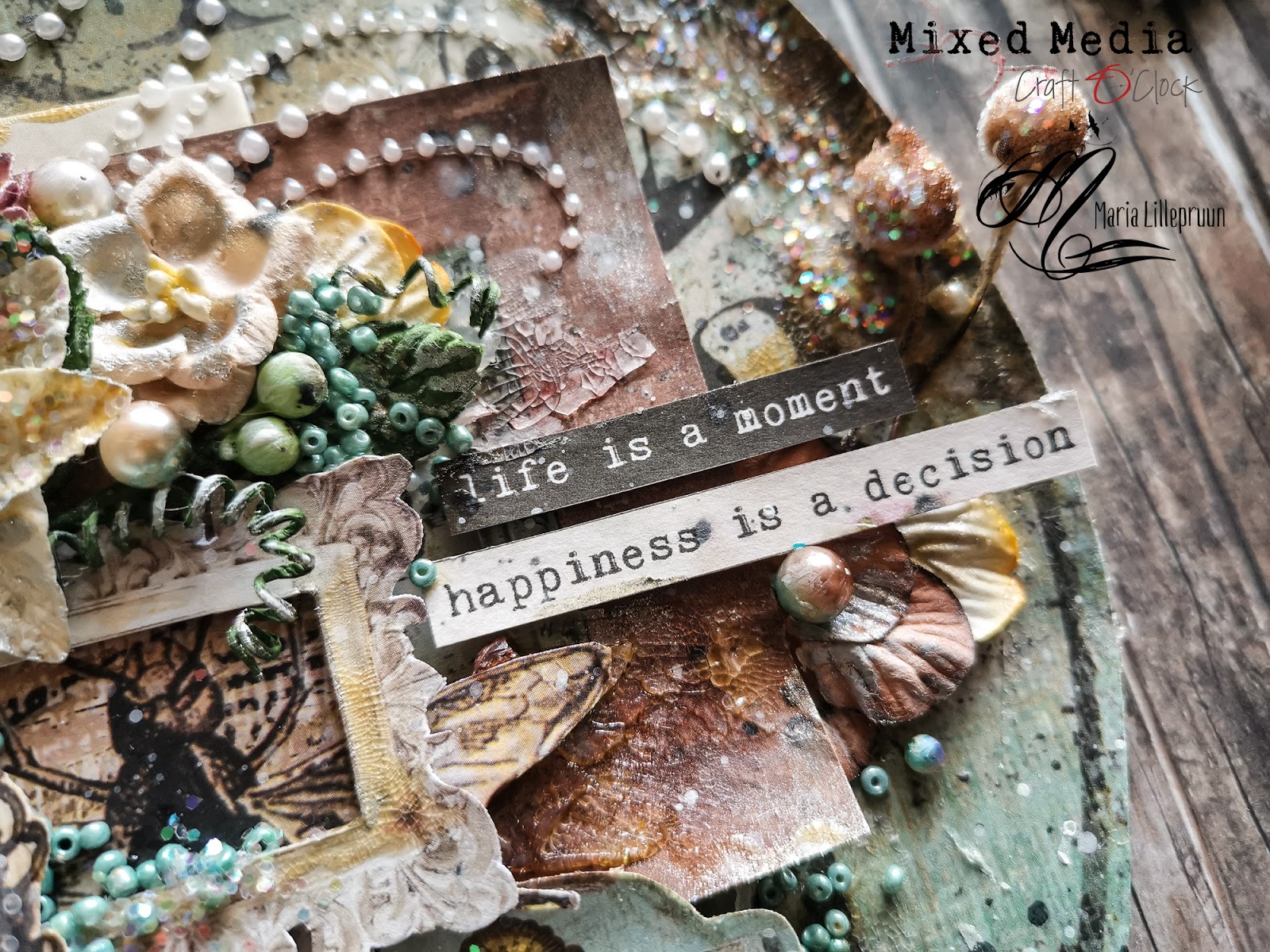 Magic Attic Design by Maria Lillepruun Round neovintage wall decor