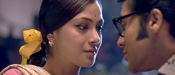 Mundhinam Parthene Song Lyrics Vaaranam Aayiram