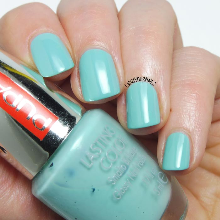 Smalto azzurro polvere Pupa 711 Dusty Blue creme nail polish #pupa #pupamilano #nails #lightyournails