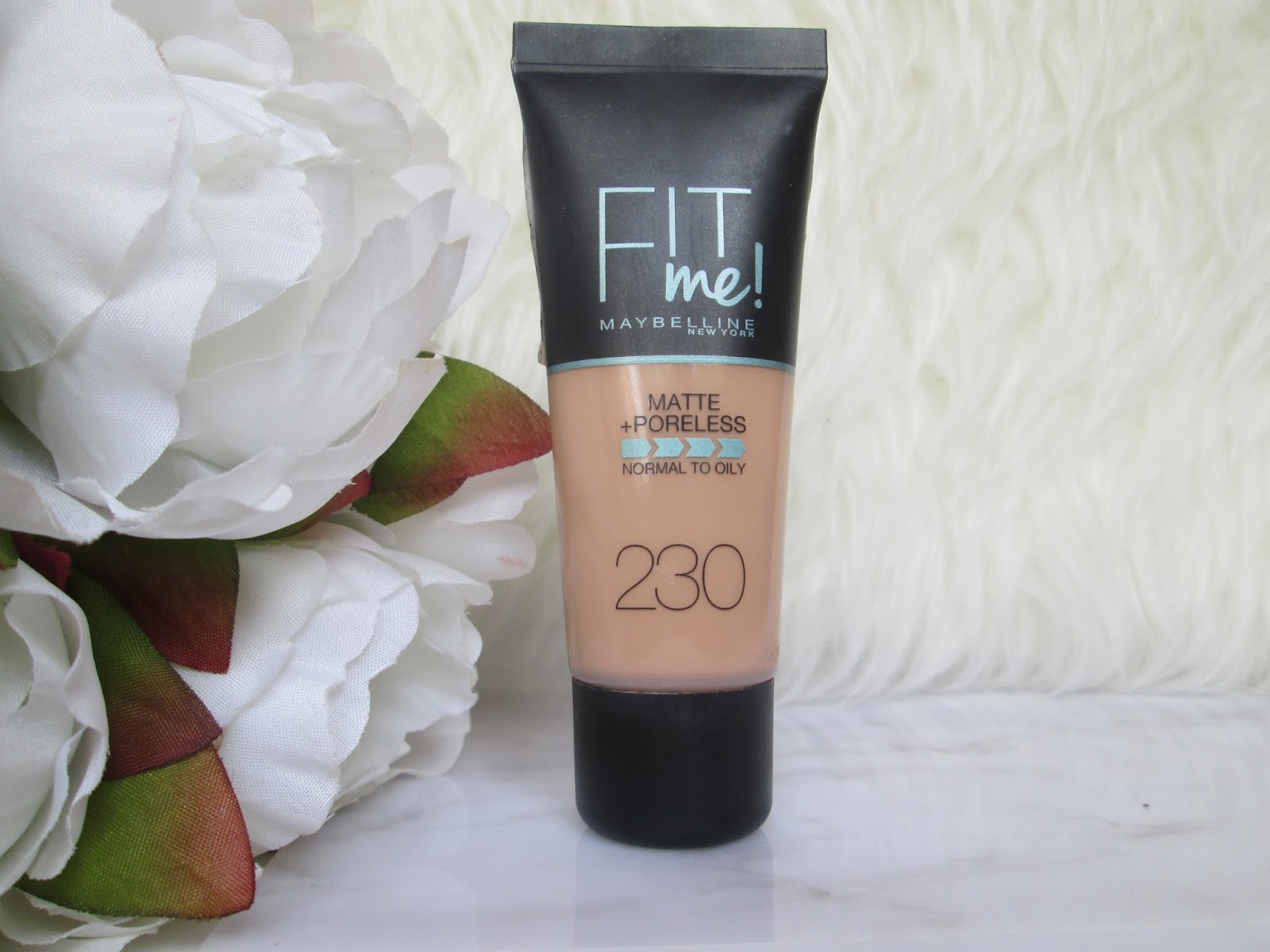 Maybelline fit me тональный. Maybelline fit me 105. Maybelline fit me тональный. Maybelline fit me matte poreless. Тональный крем мейбелин фит ми палитра.