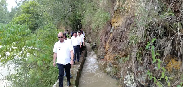 Bupati Tinjau Drainase Sungai Hasak II Untuk Menghindari Gagal Tanam Padi