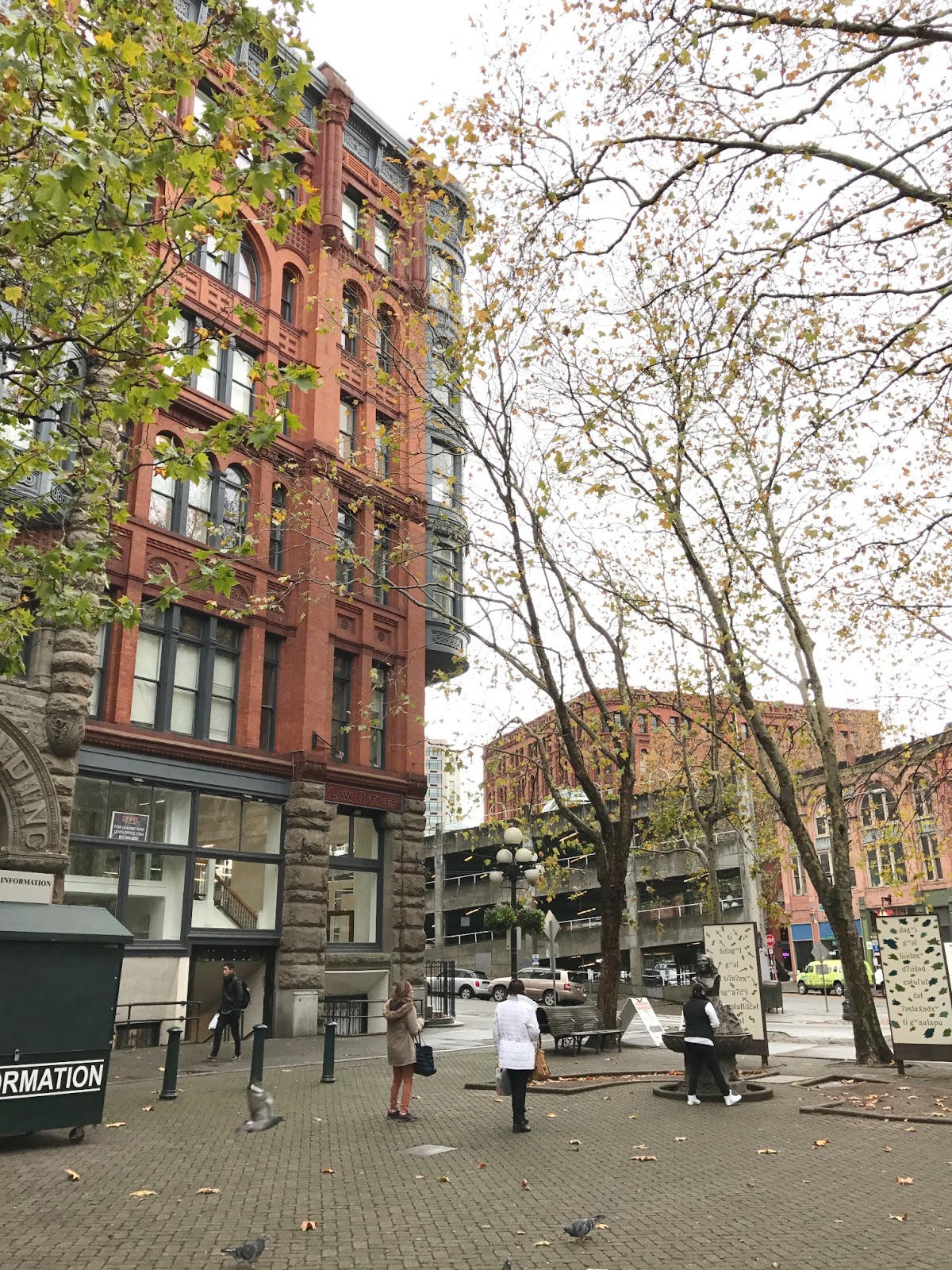 Joe's & Julia's Adventures Seattle's Pioneer Square