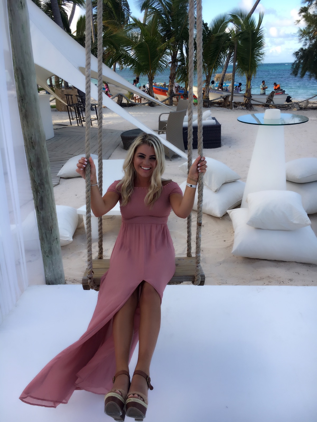 Punta Cana Happily Ever Hemmed