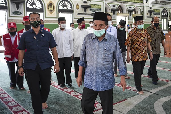 Pengamat: Wajar JK Sindir Jokowi yang Lebih Dahulukan Mall ketimbang Masjid