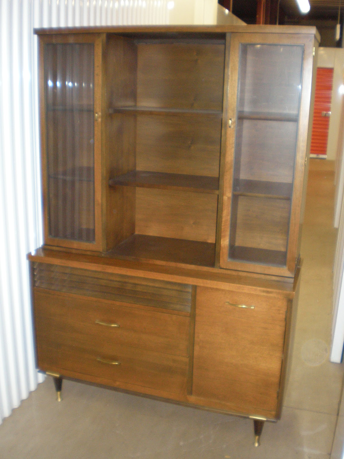 The Retrospective Modernist Bassett Mid Century China and