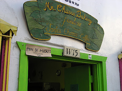 Olvera Street Bakery: photo by Cliff Huston