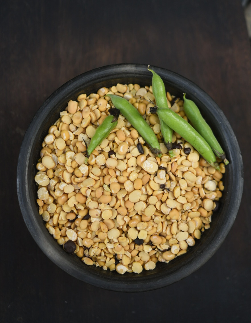 Green falafel recipe with fresh fava bean pods