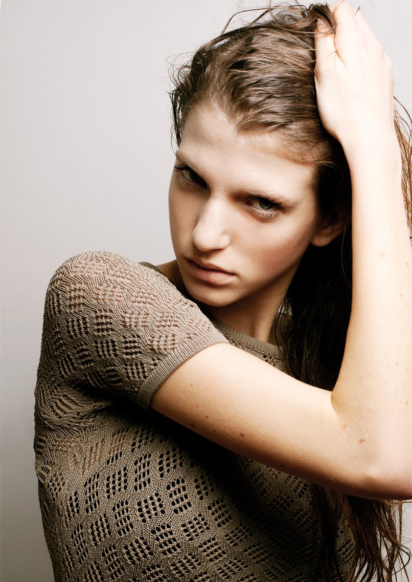 lindsay lohan hairstyles: Lindsay Lohan Leaked Photos 6