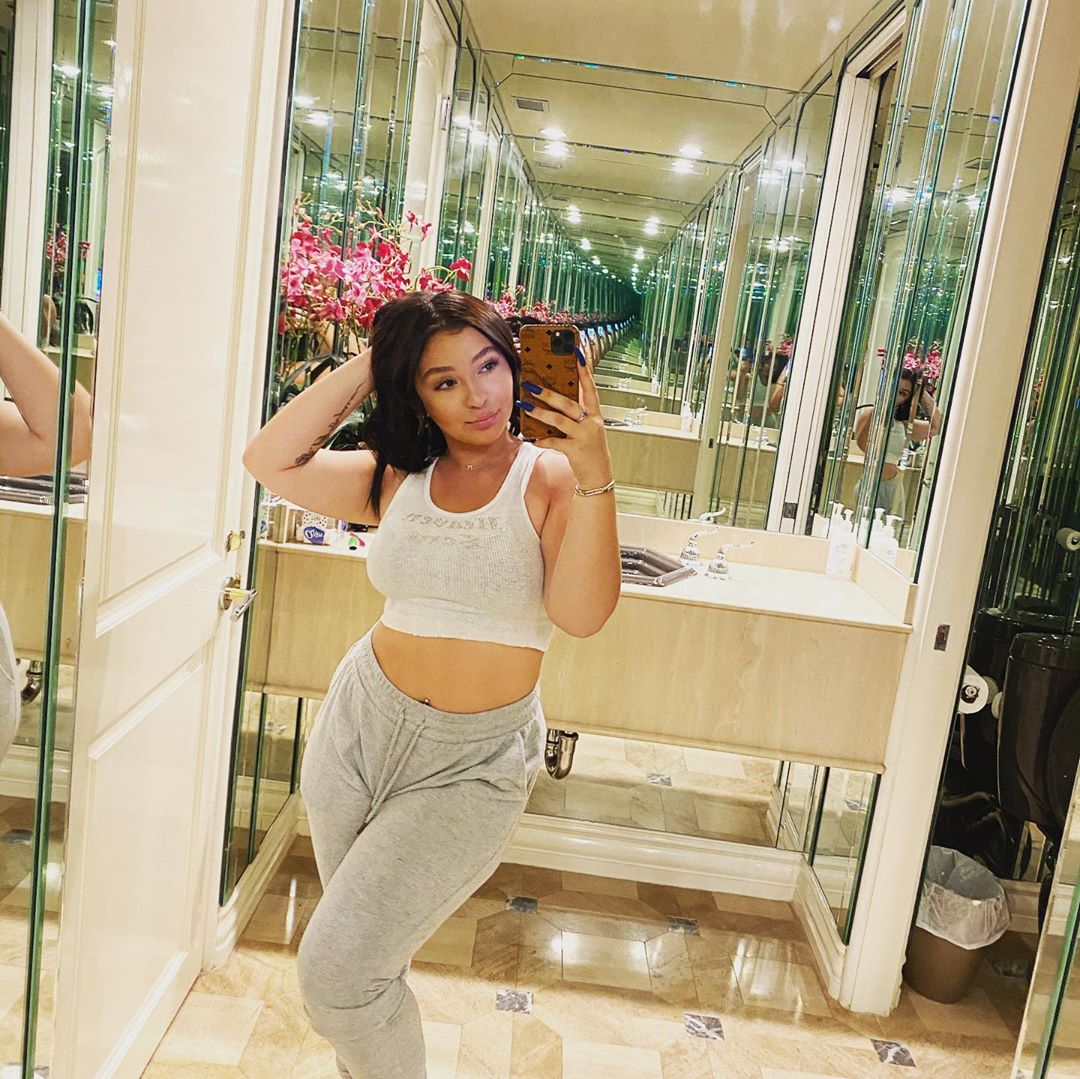 Cooper instagram danielle Danielle Cooper