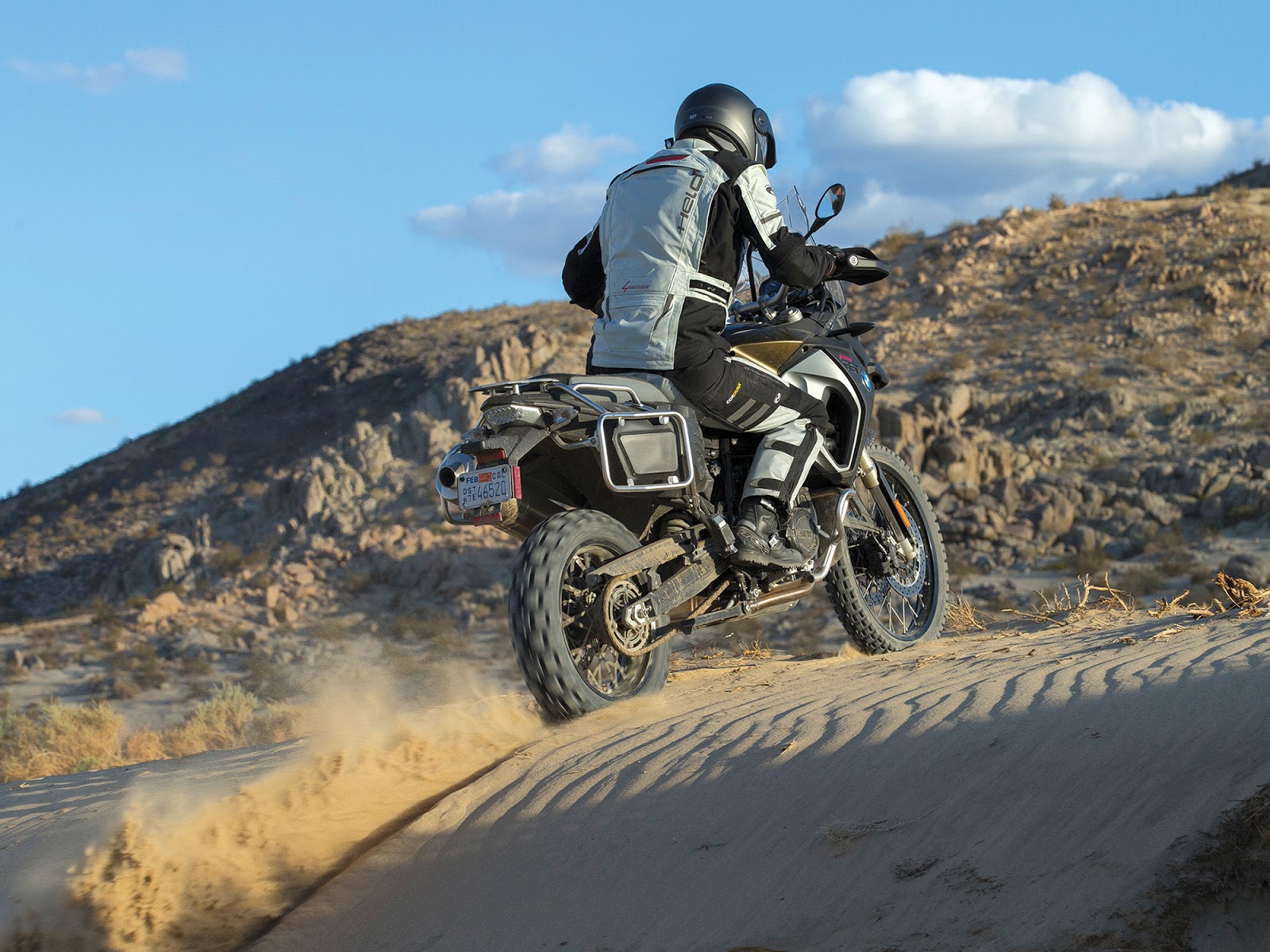 bmw f800gs vs honda africa twin