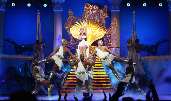 elaborate-tours-kylie-minogue-aphrodite-