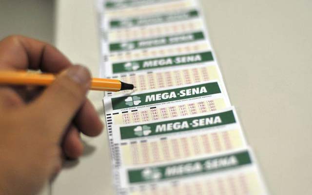 Mega-Sena pode pagar R$ 80 milhões nesta segunda-feira (9)