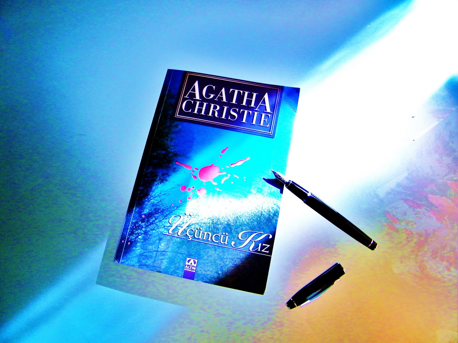 Okuyan Kedi Üçüncü Kız Agatha Christie