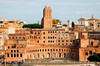 Scopriamo insieme se Traiano aveva un banco al mercato? - Visita guidata per bambini dei Mercati, Foro e Colonna di Traiano, Roma
