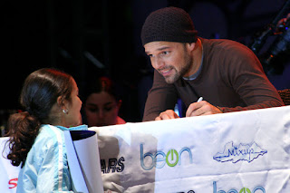 ricky martin sanborns 3