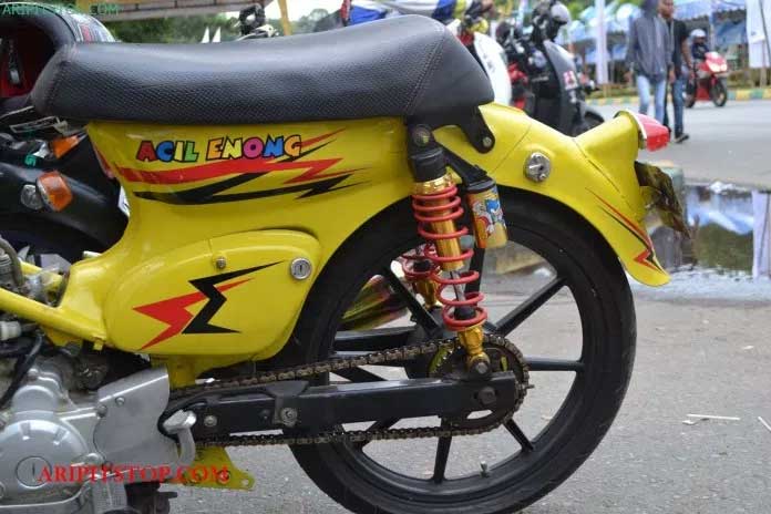 Honda C70 Swap Engine with Yamaha Jupiter MX 135 - Yamaha Old Bikes List
