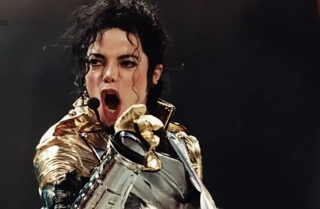 مشاهير - مشاهير الفن - أشهر مغني في العالم - مايكل جاكسون