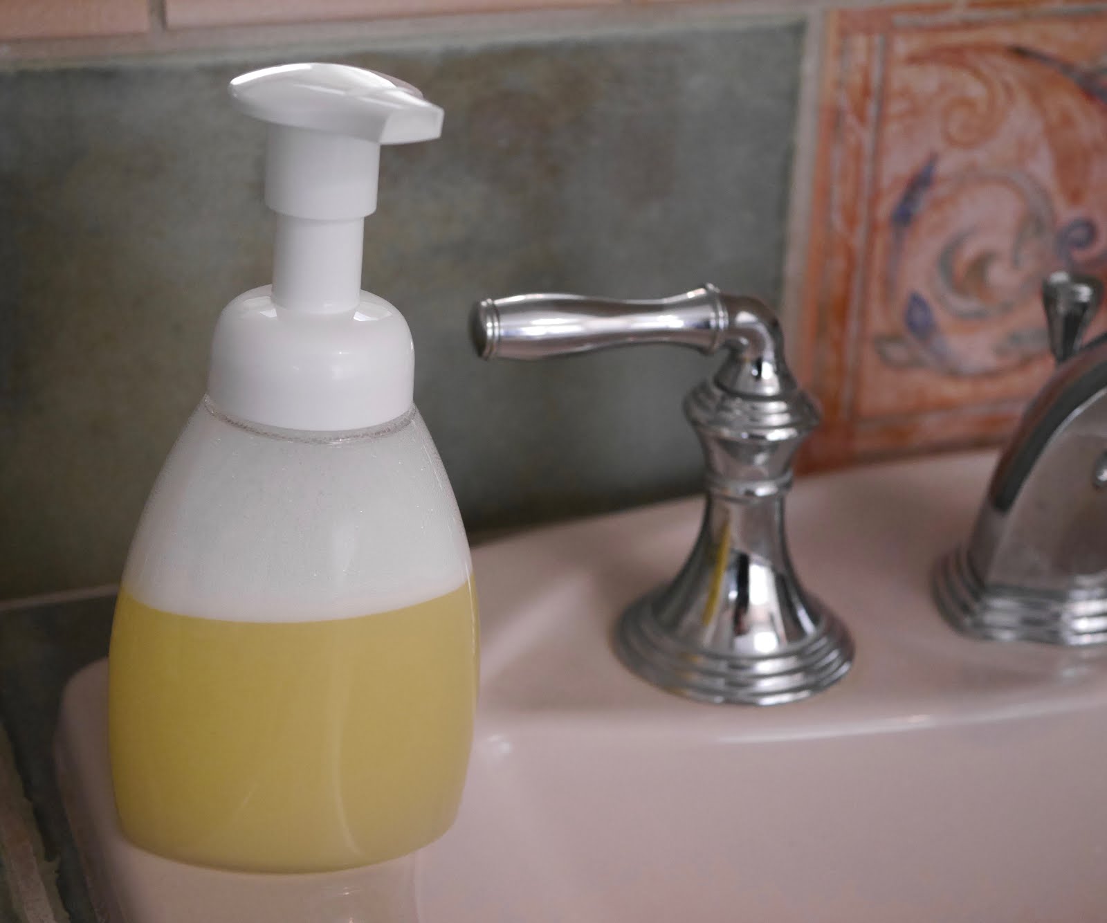 Foods For Long Life Make Your Own Antibacterial Foaming Hand Soap!