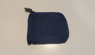 Daiso Half-Zip Cloth Wallet