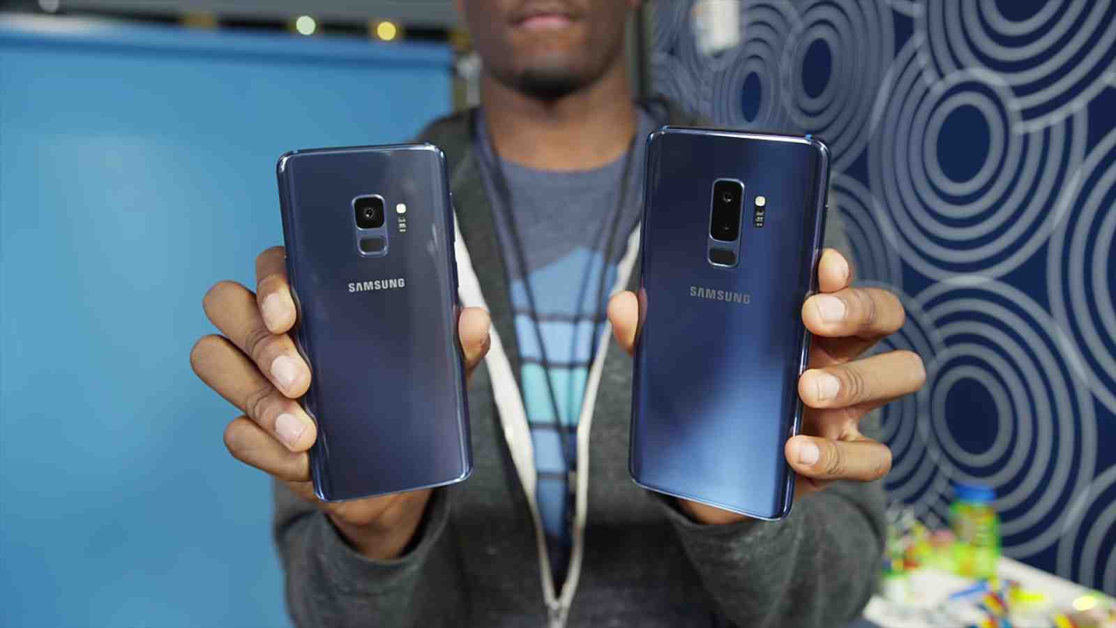 The Single and Dual Camera Lenses on the Samsung Galaxy S9 and S9 Plus phones respectively