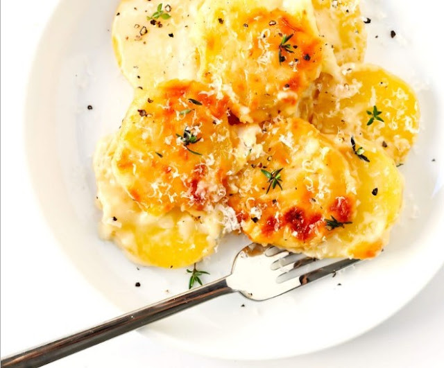 Cheesy Scalloped Potatoes #dinner #recipes