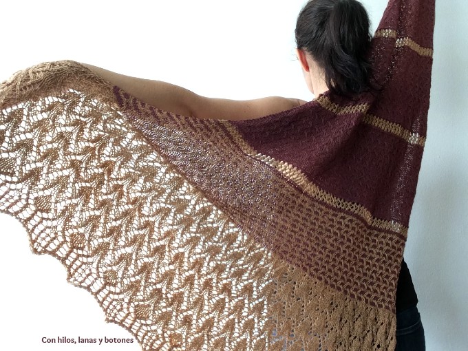 Con hilos, lanas y botones: Seeds and Spikes Shawl (patrón de André de Castro, @andreknits)