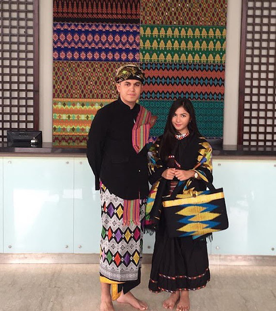 Pakaian Adat Provinsi Nusa Tenggara Barat Pakaian Adat Provinsi Nusa Tenggara Barat