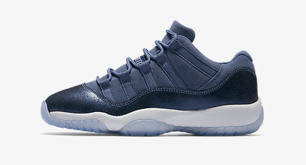 jordan 11 blue moon footlocker