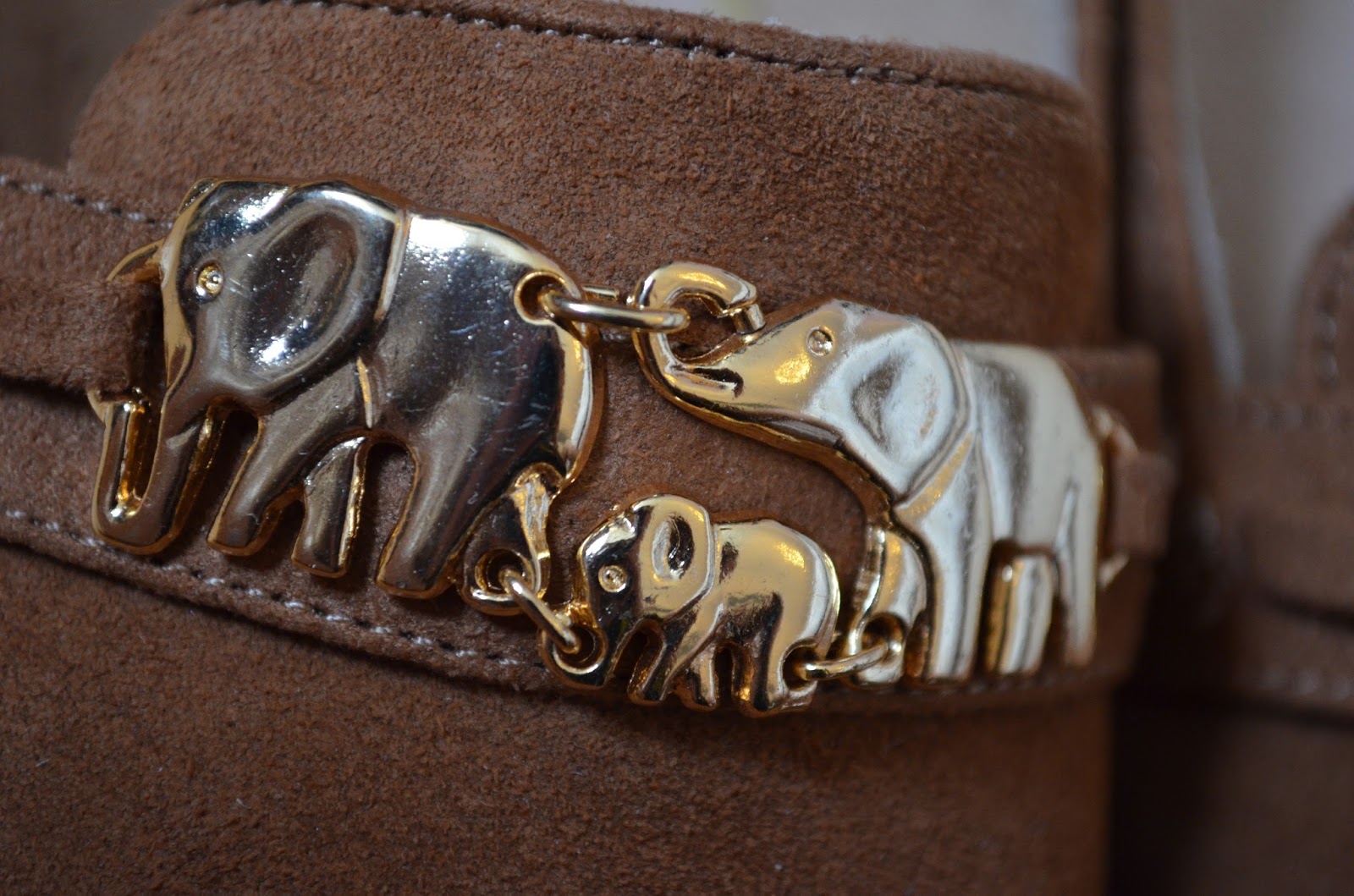 Curiouser and Curiouser... Urban Outfitters elephant pumps