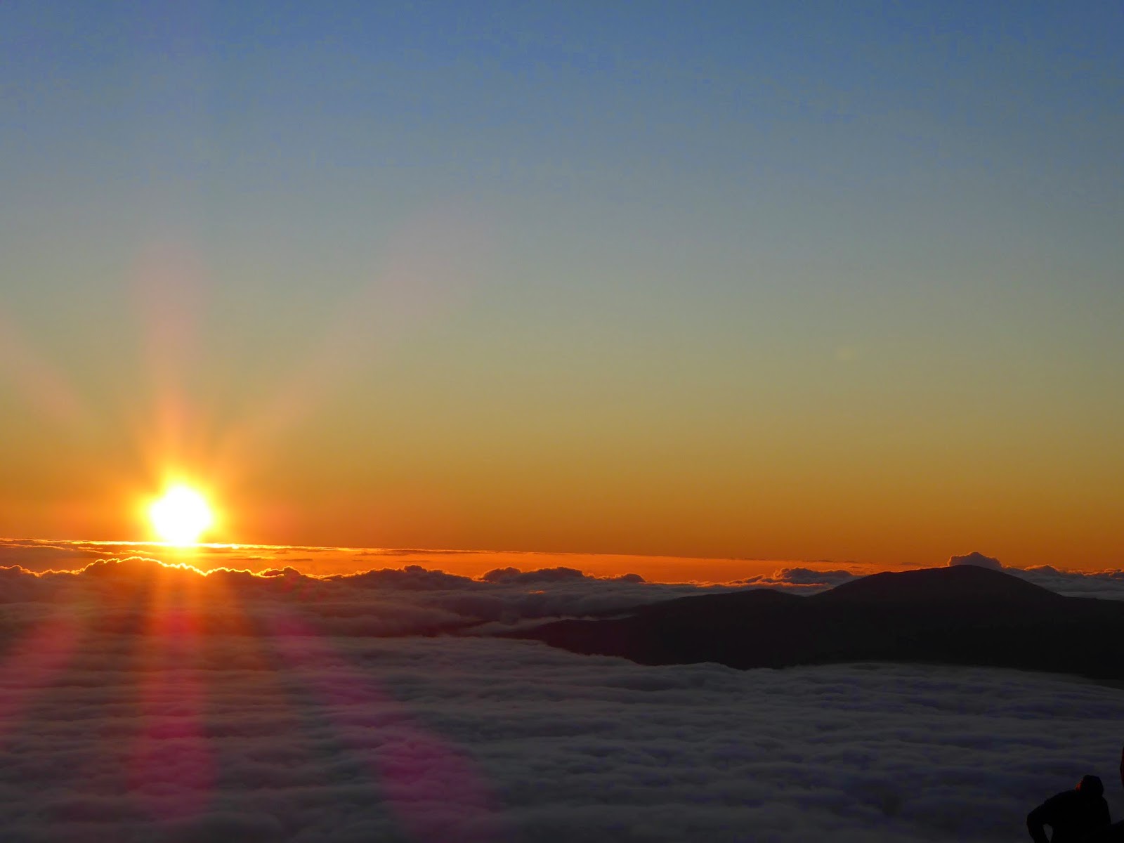 Voyage sur l' « île Intense » Ascension du Piton des Neiges Bourg Murat