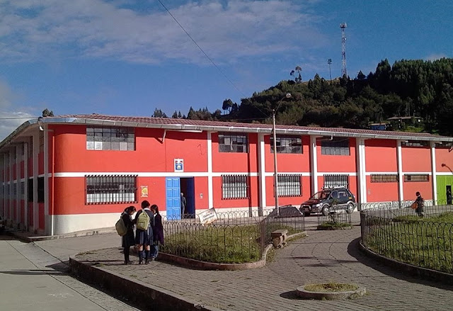 Colegio PEDRO VILLANUEVA ESPINOZA - Porcon Alto