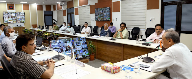 मुख्यमंत्री चिरंजीवी स्वास्थ्य बीमा योजना लॉन्च मुख्यमंत्री चिरंजीवी स्वास्थ्य बीमा योजना लॉन्च