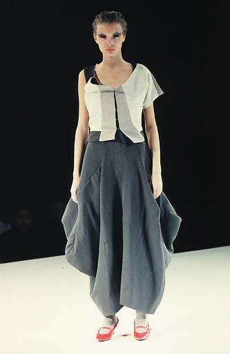 Style File Comme Des Garcons 1997 Menswear: The Genius of Rei Kawakubo ...