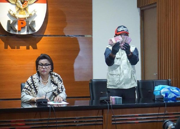 kpk%2Bkonfres%2Bott%2Bbupati%2Bkudus